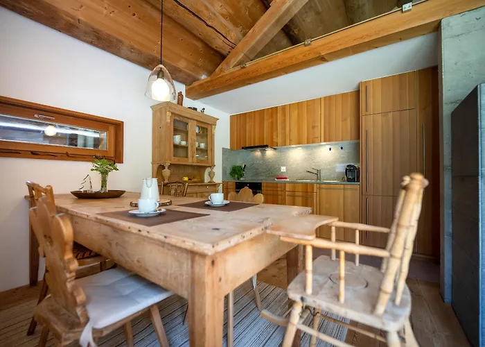 Stalla Capre Isola *